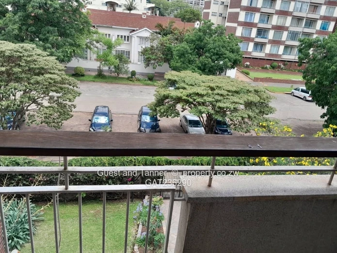 Spacious 3-BR Flat for Sale at Chelmscote Mansion, Bainnes Avenue – Prime Location with Borehole