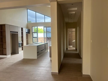 4 Bedroom Garden Flat