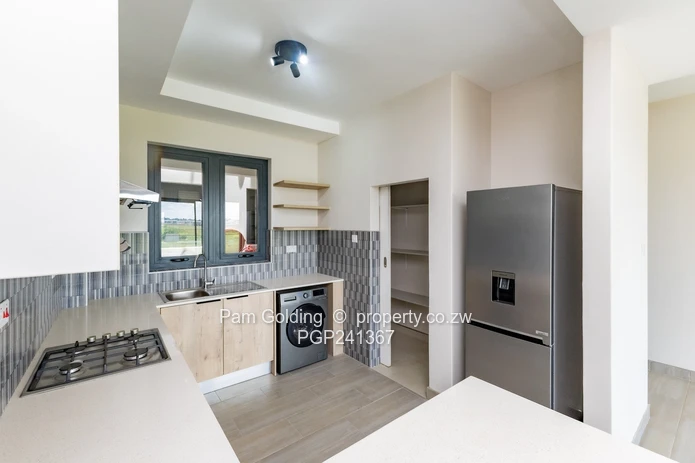 Ready to Move in Apartment in Great Location (Sole Mandate)