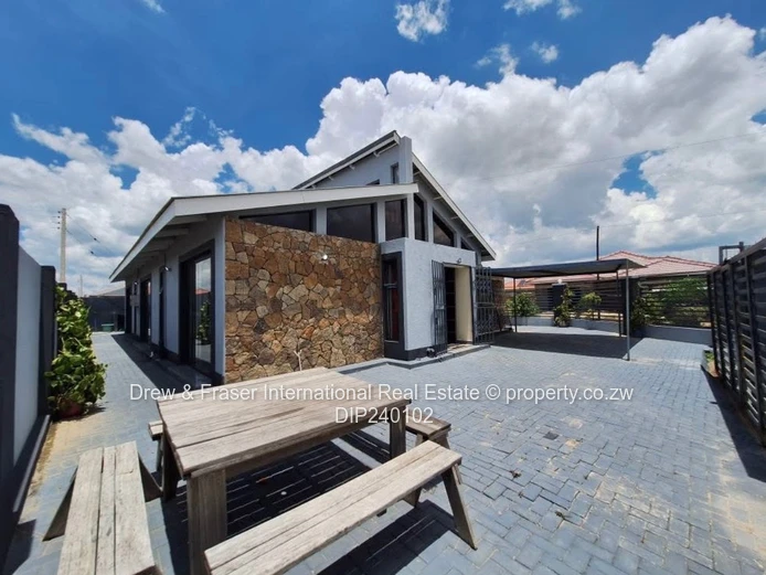 Mabvazuva house for sale 100k