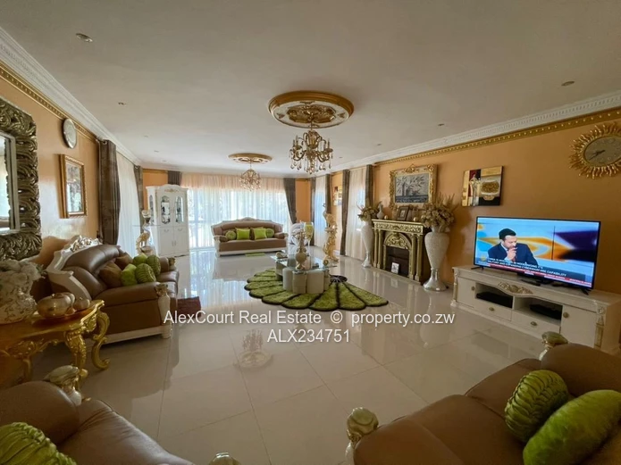 Stunning MIllion Dollar Gletwyn Park House! Bargain!