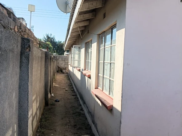 6 Bedroom House