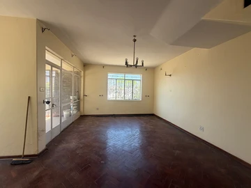 3 Bedroom Flat & Apartment