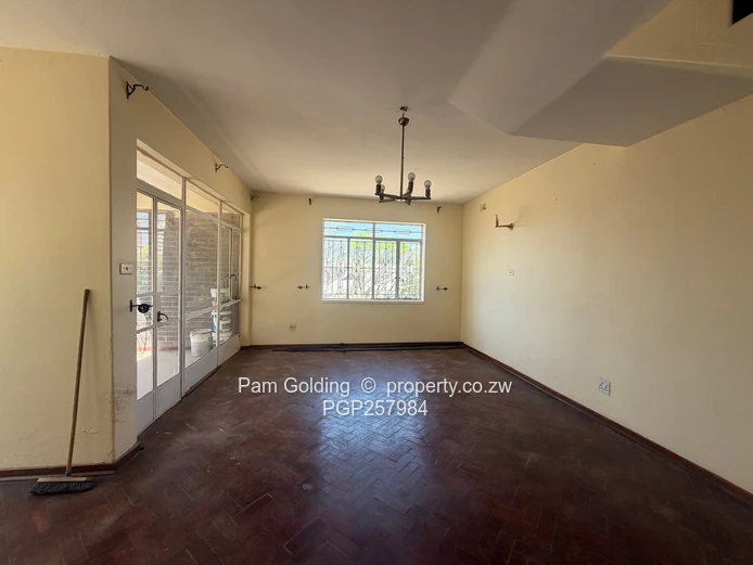 Flat for Sale – Jason Moyo and 2nd Avenue