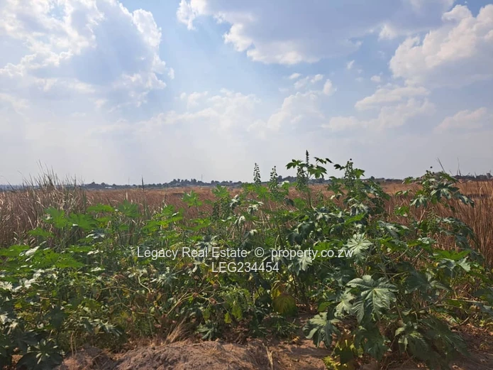 Chitungwiza – 4000sqm Industrial Stand for Sale