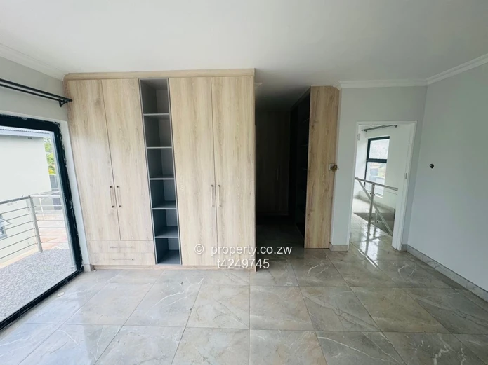 Marlborough East 4 bedroomed duplex apartment for rent 