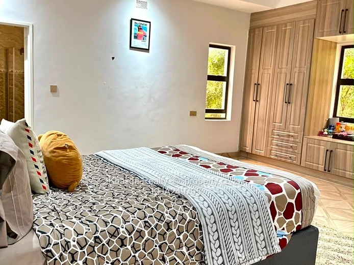 Philadelphia fully furnished double Storey for rent