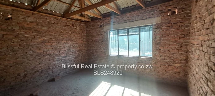 incomplete 5 bedroom house for sale in Tynwald 