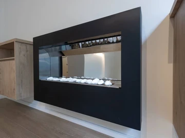3 Bedroom Flat & Apartment