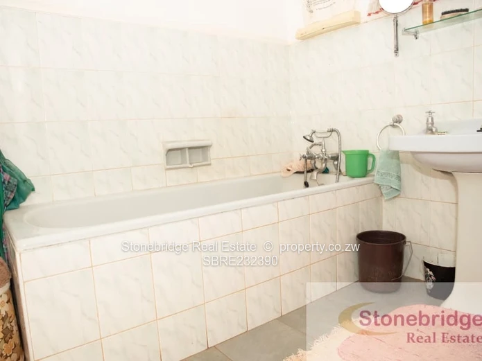 3 Bedroom House for Sale in Suburbs