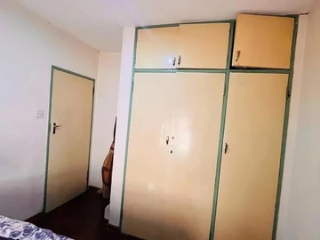 2 Bedroom Flat & Apartment