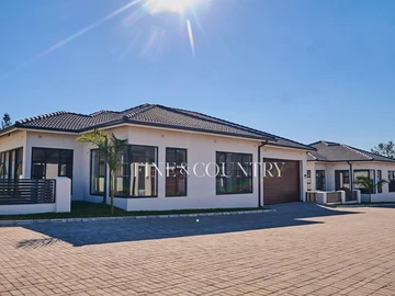 3 Bedroom Townhouse Complex