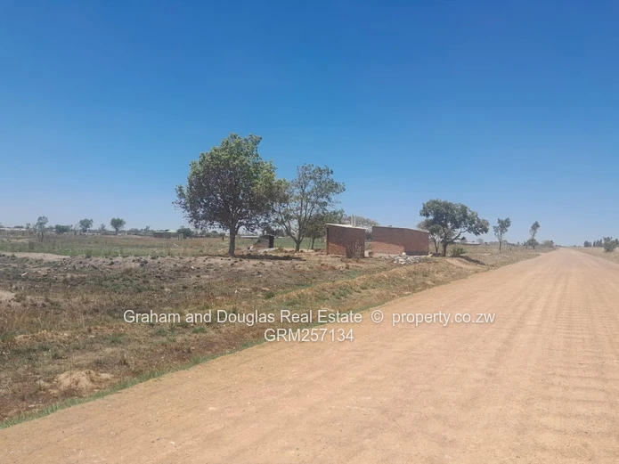 Agro-Residential Plots Available In Norton.