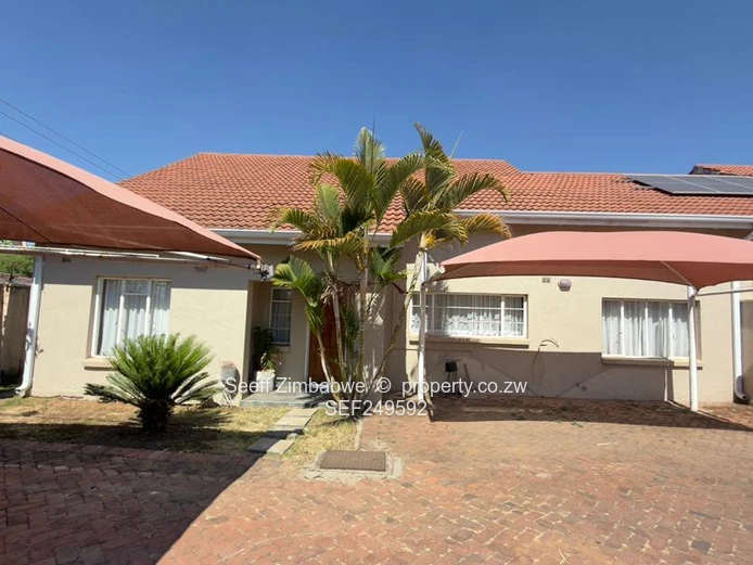 Spacious 4-Bedroom Cluster Unit in Marlborough Mews