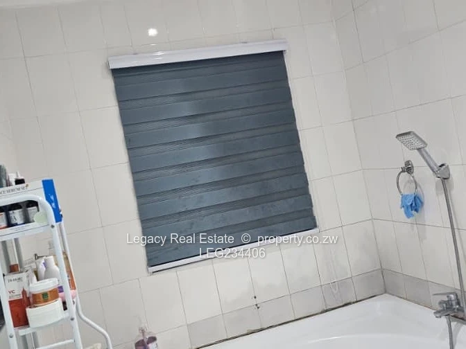 Sally Mugabe – Solid Family Home on 2000sqm for Sale