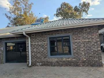 3 Bedroom Garden Flat