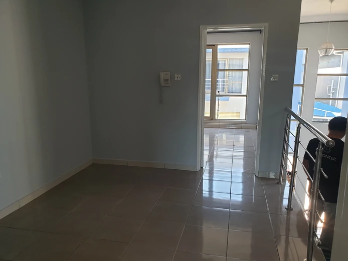 Newlands townhouse to rent 