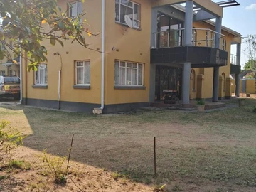 8 Bedroom House
