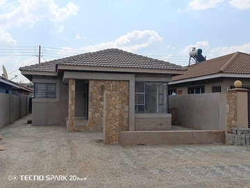 2 Unit Townhouse Complex