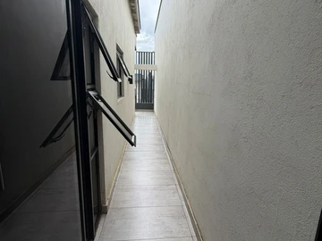 4 Bedroom Garden Flat