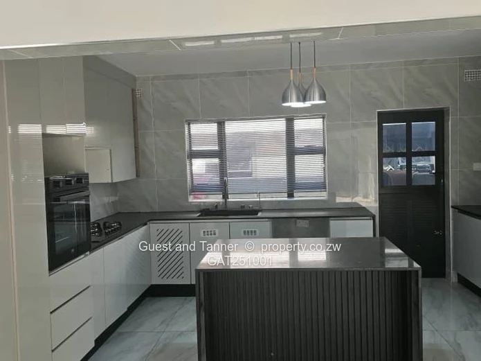Spacious Greendale Cluster House For Sale   (Sole Mandate)