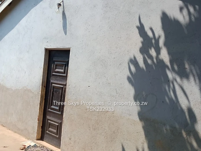 Mufakose House For Sale 