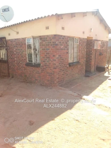 Aquatic Centre Chitungwiza Hose Available!