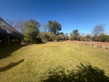 Farm & Agricultural Land