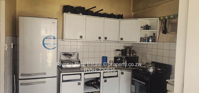 Secure  2-Bed Flat in Eastlea with Veranda & Borehole