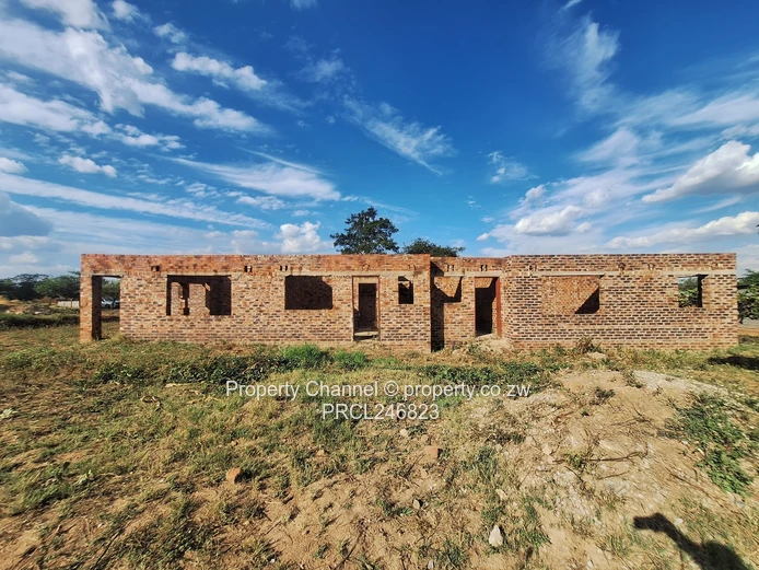 Unfinished 4-Bed Shell with Garage & En-Suite in Glaudina