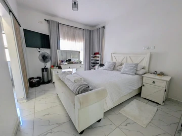 3 Bedroom Garden Flat