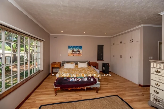 Greystone Park, Stonechat Place. (Sole Mandate)