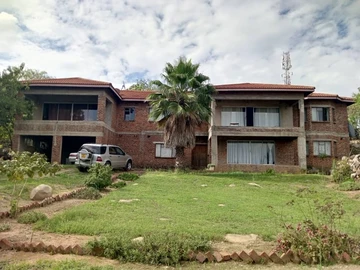 7 Bedroom House