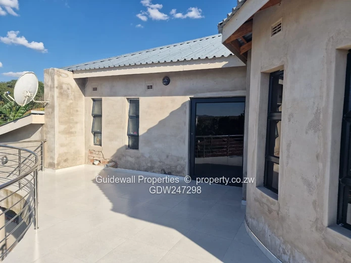 Spacious 5 bed house for sale in Brookview