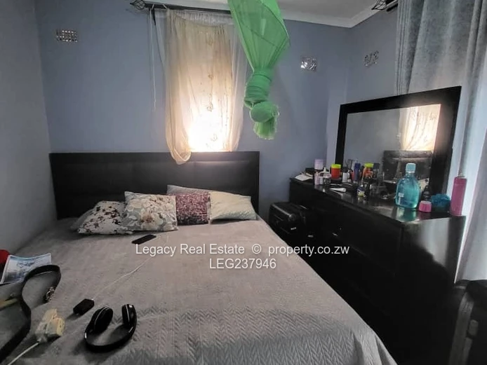 Budiriro 5 Property with Double Garage & 4 Bedrooms