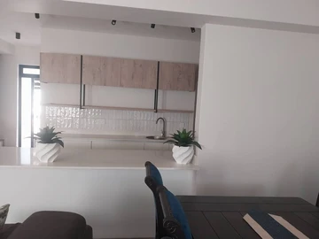3 Bedroom Flat & Apartment