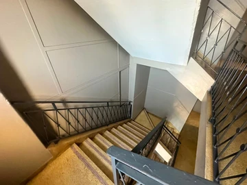 Flat & Apartment