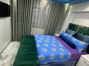 3 Bedroom Flat & Apartment