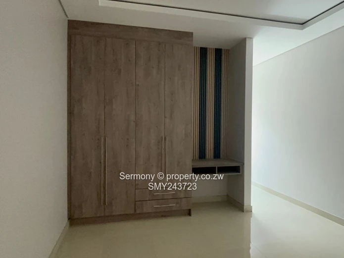 ARLINGTON ESTATE - property for sale