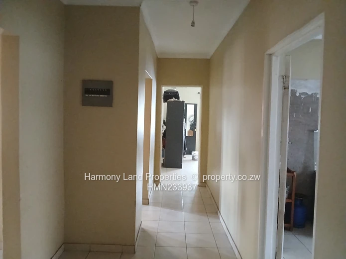 3 bedroomed house for sale in Damofalls Phase 2