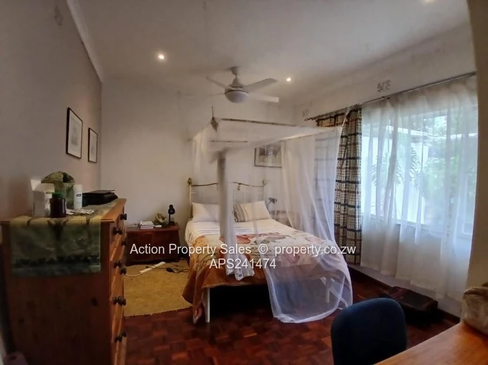 Fully Furnished One Bed Cottage! 