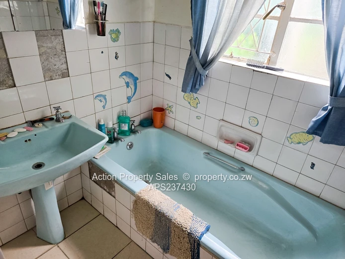 House For Sale In Strathaven 