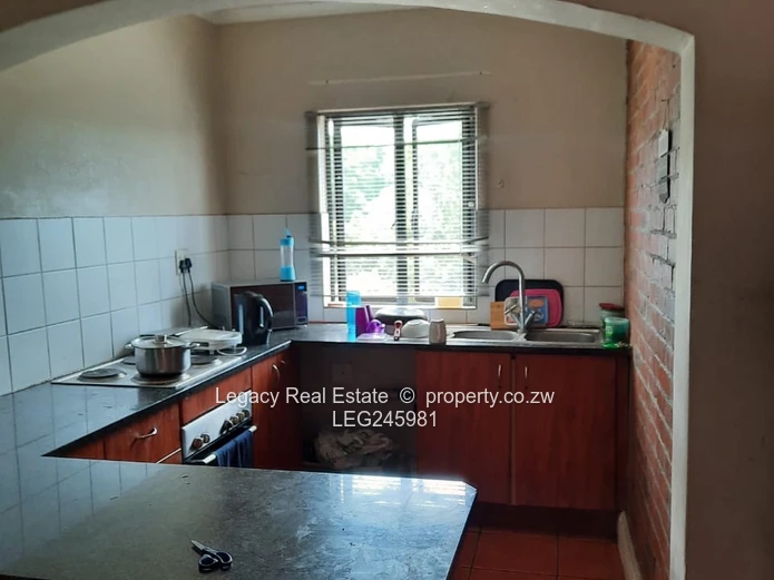 Stylish 1st Floor Apartment In The Heart Of Auckland Park