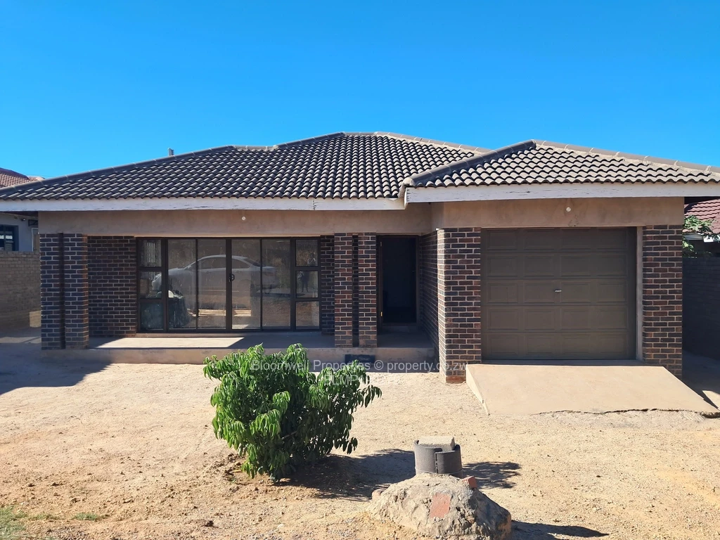 4 Bed Houses for Sale in Damofalls BLMP190279