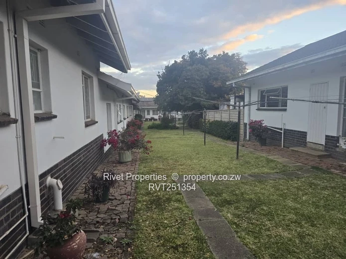 Avondale Garden Flat