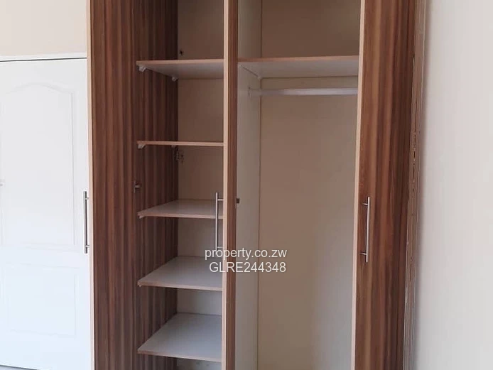 Marlborough 3-Bed Flat with Borehole & Modern Kitchen