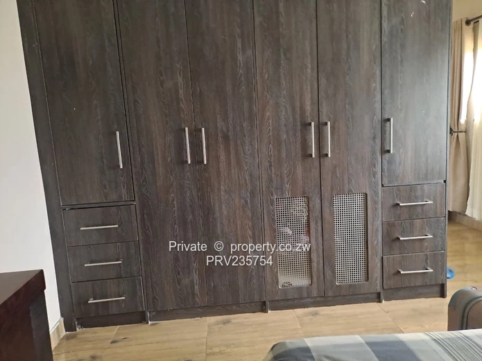 House to let (Sole Mandate)