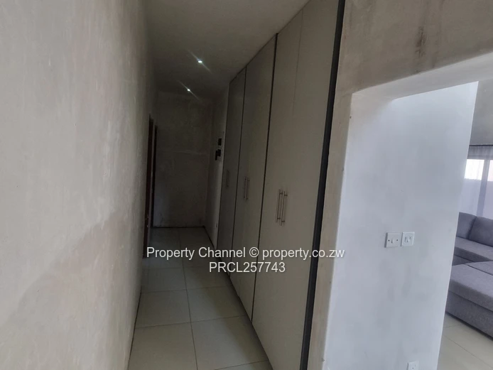 Mabvazuva Estate 3 Bed House - Secure Complex