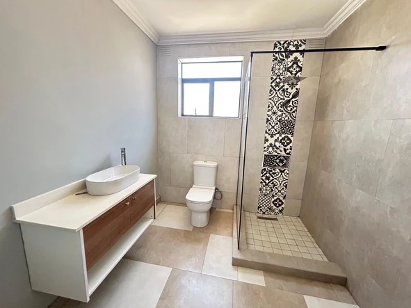 3 Bedroom Garden Flat