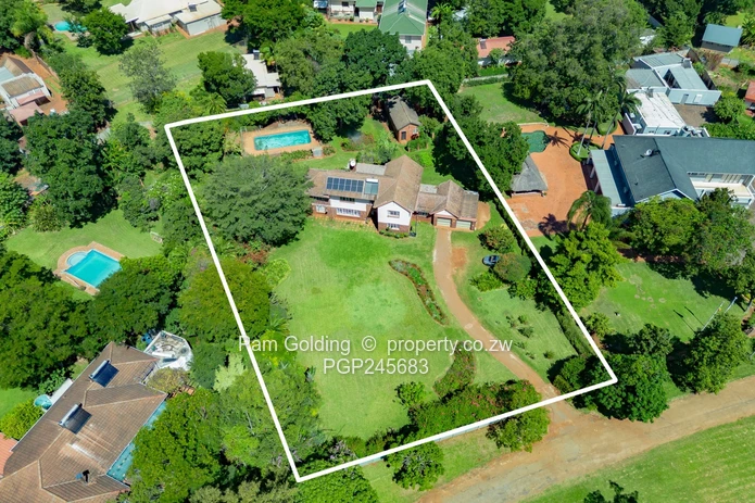 Charming Double-Storey Residence in Alexandra Park For Sale (Sole Mandate)